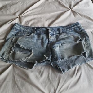 American Eagle ripped Jean shorts size 10